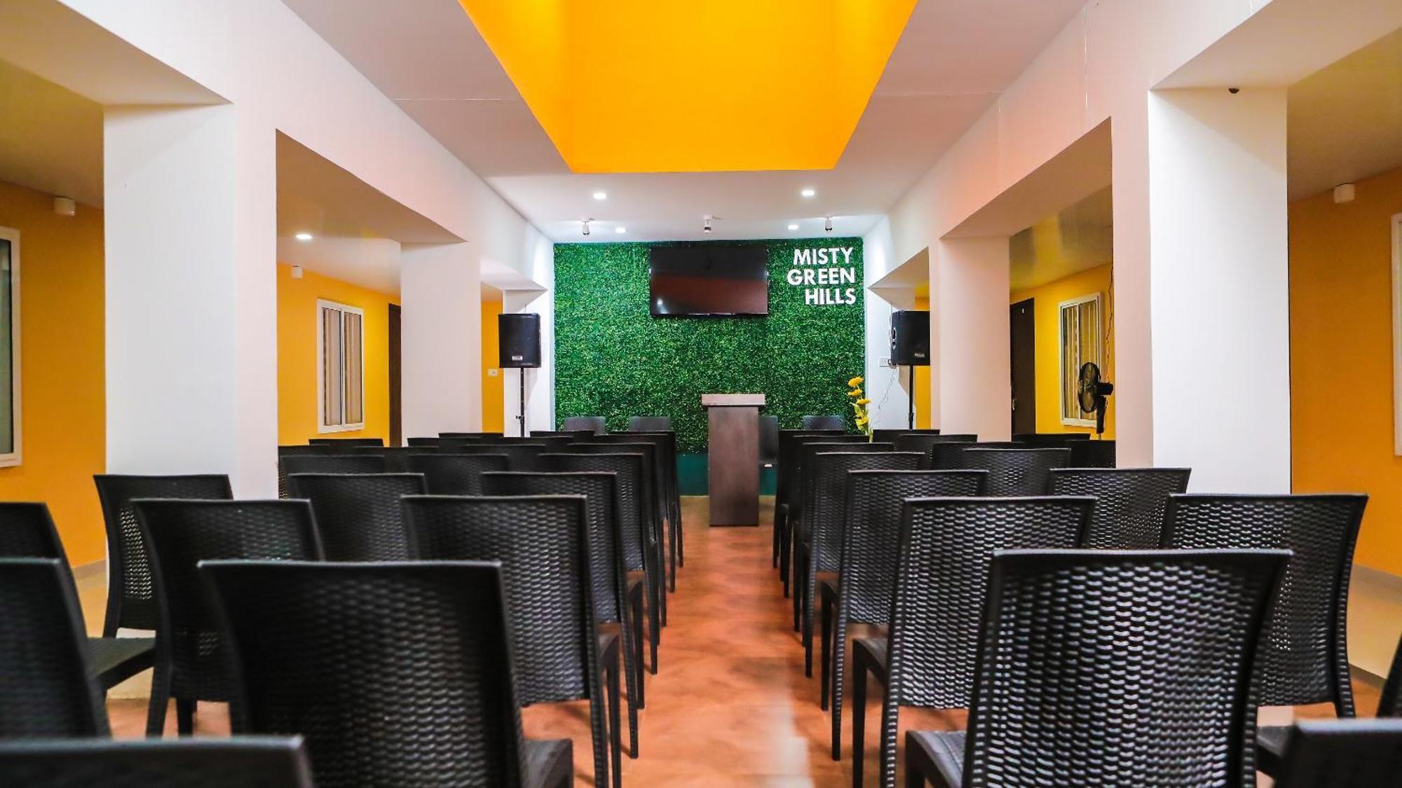 Misty Green Hills Parks & Resorts Kondotty Ngoại thất bức ảnh